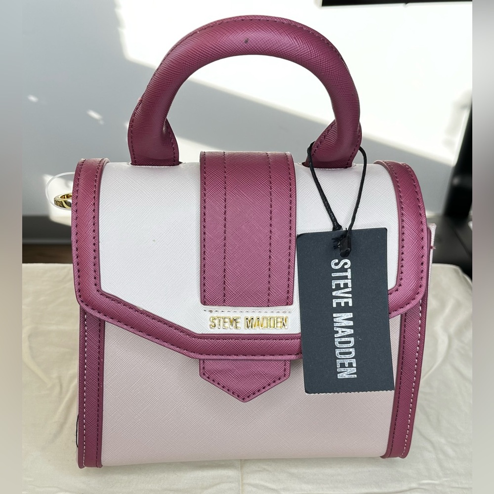 Adjustable strap, Detachable strap, cross-body strap, Inner pocket